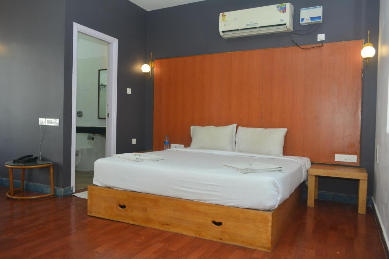 Hotel Dejavu Coimbatore Exterior foto